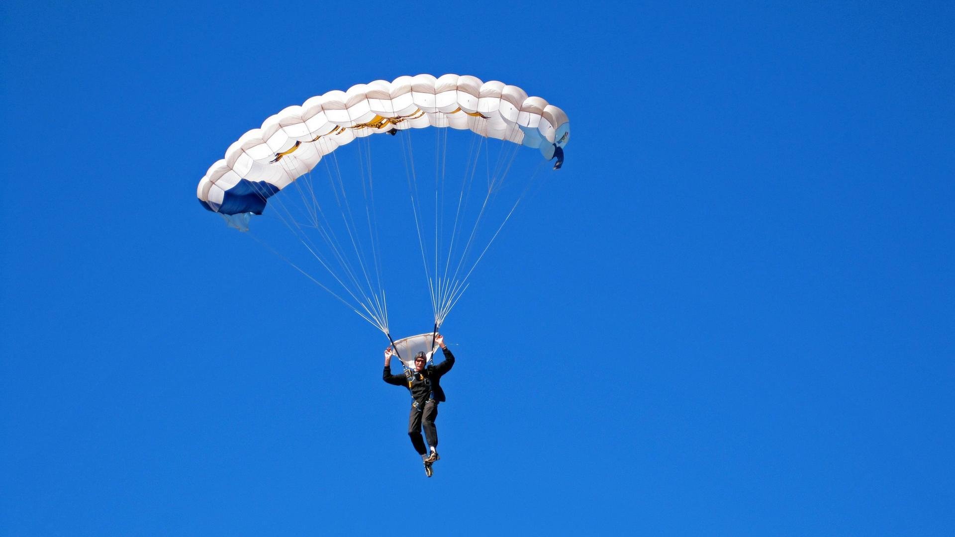 JIUYOU GAMING-混合泳对决波兰沉着冷静，混合泳夺冠视频